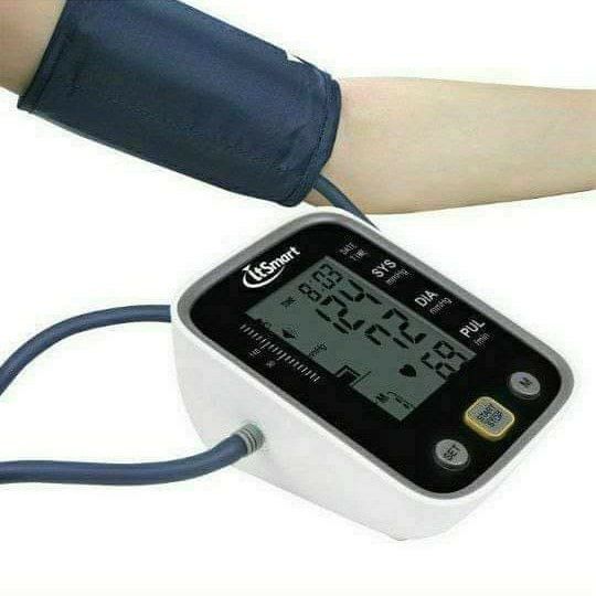 جهاز قياس ضغط الدم ومعدل ضربات القلب